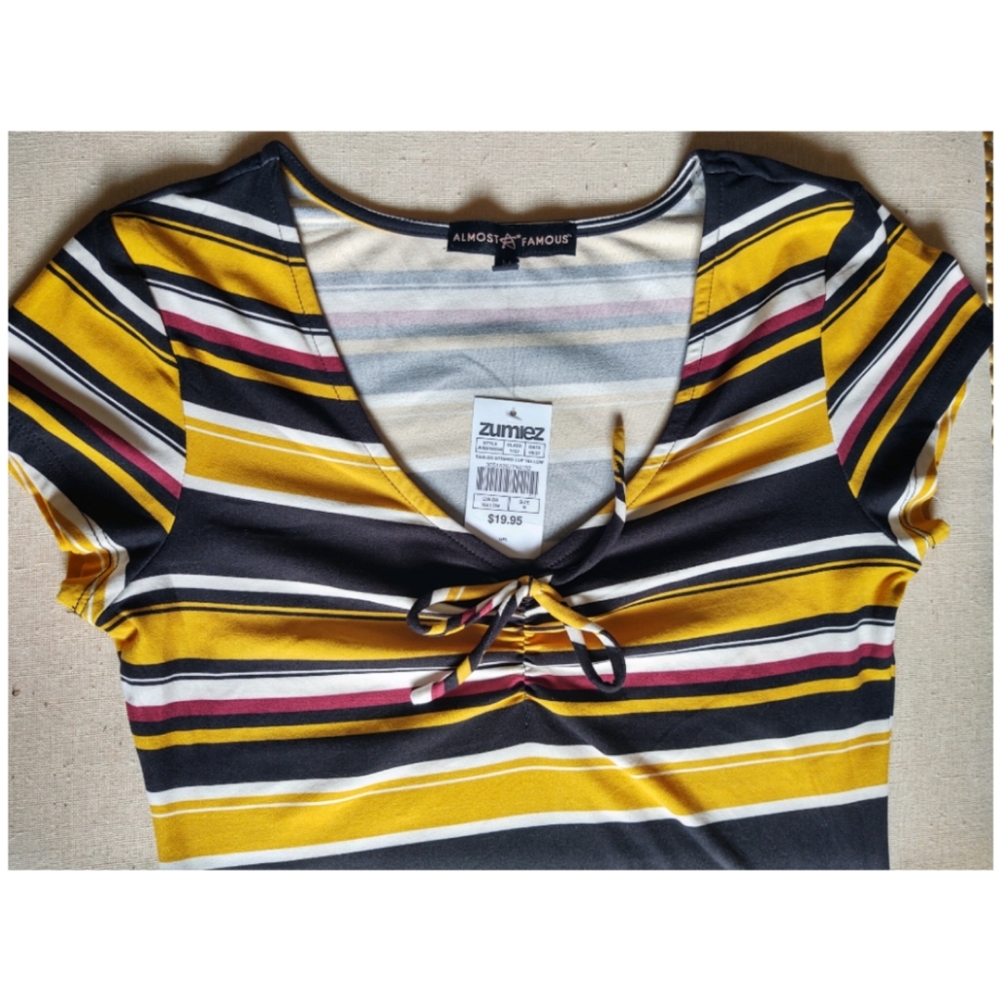 Almost Famous Taylor Striped Yellow Rouched Top - Picture 4 of 5